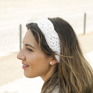 Handmade Crochet Headband: Stylish Boho Hair Accessory, Soft, Comfortable, Customizable Colors, Fashionable and Versatile - Women's Fashion
