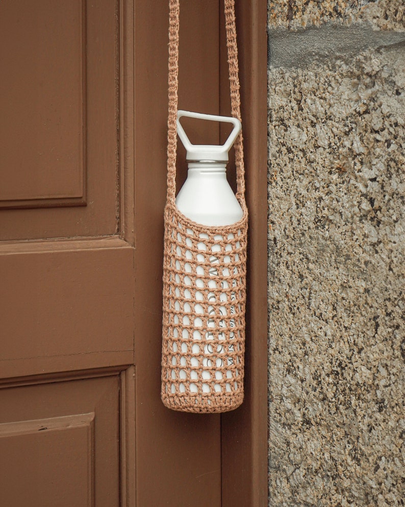 Crochet Water Bottle Totes / Crochet Water Bottle Holder / Crochet Water Bottle Bag / Crochet Bottle Cover / Festival Crochet Bottle Carrier zdjęcie 1