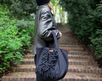 Bolso macrame en estilo boho, elegante bolso ecológico en color negro, bolso para viajes románticos