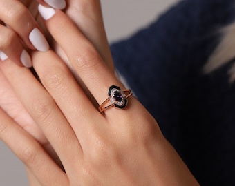 14k Solid Gold Amethyst Retro Ring
