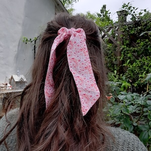Pink Floral Scrunchie Bow | Bunny Ear Scrunchie | Retro Vintage Style Hair Accessory | Cute Floral Hair tie | Cottagecore | Fairycore