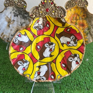 Clam Shell Decoupage, Clam decoupage shell | clam shell dish | jewelry dish personalize decoupage | Clam Shell Jewelry Dish | Rings