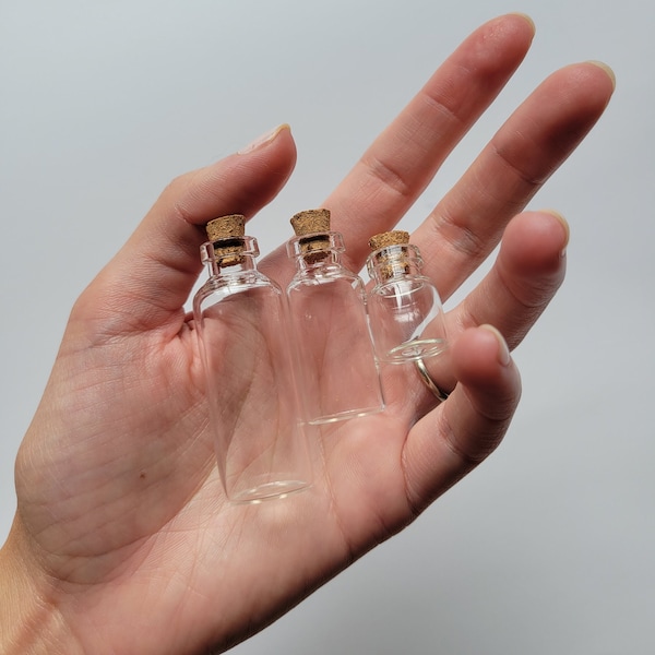 3 Sizes Tiny Glass Bottles / Set of Mini Corked Glass Bottle 3 sizes