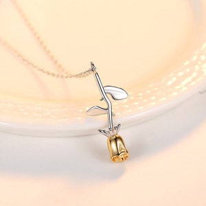18K Gold Pendant Necklace, French Rose Jewelry, Vintage Rose Flower Necklace, Gift For Mom, Dainty Rose Necklace, Minimalist Flower Necklace