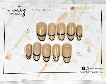 Unhas francesas / Unhas prensadas / Desenhos de unhas / Unhas postiças / Unhas adesivas / Unhas coladas / Unhas minimalistas / Unhas postiças