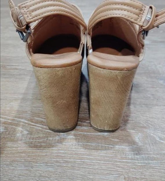 Universal Threads platform clog heels size 6 - image 8