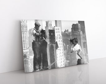 1930 Photographer of lunch atop of a skyscraper Empire State Building NYC New York City Steel Workers, Black and White, Charles Clyde Ebbets