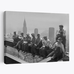 1930 Almuerzo en la cima de un rascacielos Empire State Building Vista aérea Nueva York Nueva York Trabajadores siderúrgicos, blanco y negro, Charles Clyde Ebbets
