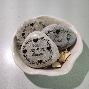 Mourning stone painted with saying individually painted stones as a mourning gift personalizable memorial stone with saying grave decoration mourning gift