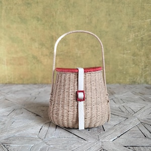 A shopping basket