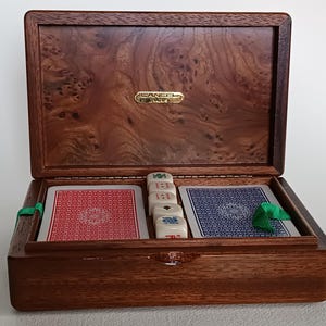 Coffret de jeu en bois signé Lancel Paris, en thuya, cartes et dés, poker, vintage, luxe français, Paris