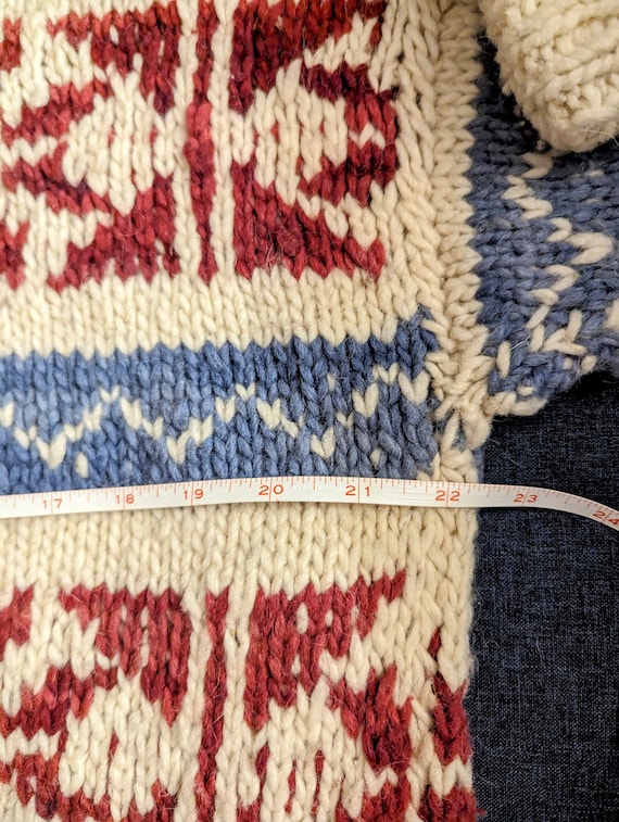 Vintage 1990's 100% Wool Sweater Handmade in Ecua… - image 7