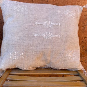 Berber Sabra Cushion, Moroccan Silk Pillow, Handmade Boho Throw, Cactus Silk Floor Cushion, Soft Lumbar Pillow, Unique Home Decor