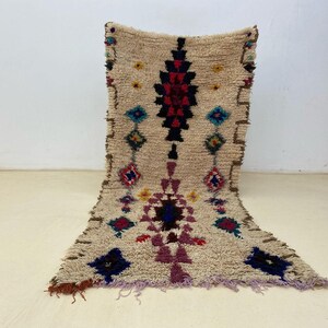 Alfombra Kilim de lana marroquí: decoración bohemia geométrica vibrante