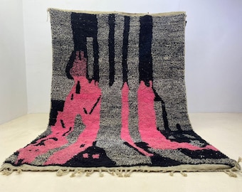 Alfombra marroquí: lana gris con detalles en rosa y negro - Anudada a mano