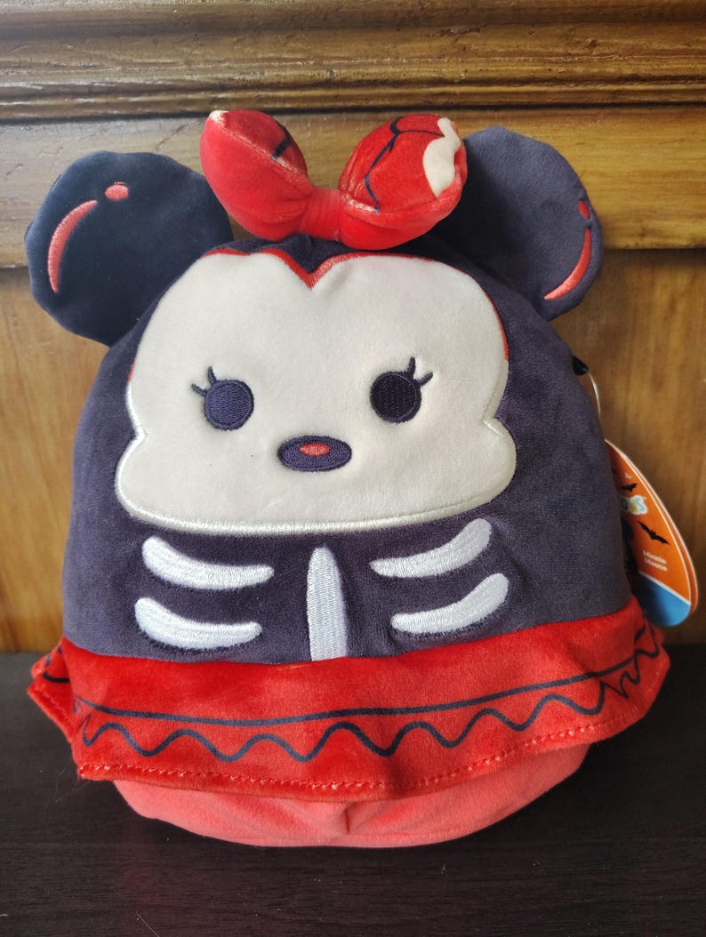 Halloween Minnie