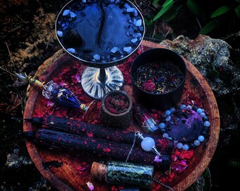 LILITH Ritual Set, box, gift, dark feminine, goddess, candle, onyx, wax melt, styrax, goddess, antique, völva, witch, infusion, bracelet, spell jar