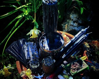 HADÈS Coffret rituel,cadeau,masculin sacré,déesse,bougie parfumée, coupe,Grèce,tarot,hématite,gloss,bio,parfum,savon,pendentif,sel de bain