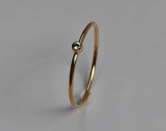 Anillo de peridoto chapado en oro de 14k | Anillo de peridoto facetado, anillo para mujer, 2 mm, plata de ley .925, regalo | Piedra de nacimiento de agosto