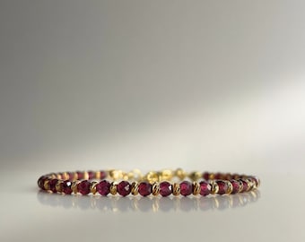 Garnet Bracelet EMPYREAL - Natural faceted beads, 18k gold-plated spacers, 15-20 cm, January birthstone | Handmade