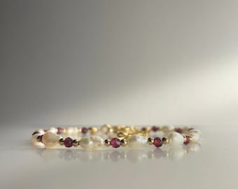 Freshwater Pearl Bracelet SIREN with Garnet - Natural Faceted Pearls, 18k Gold, 15-20 cm, January Birthstone | Handmade