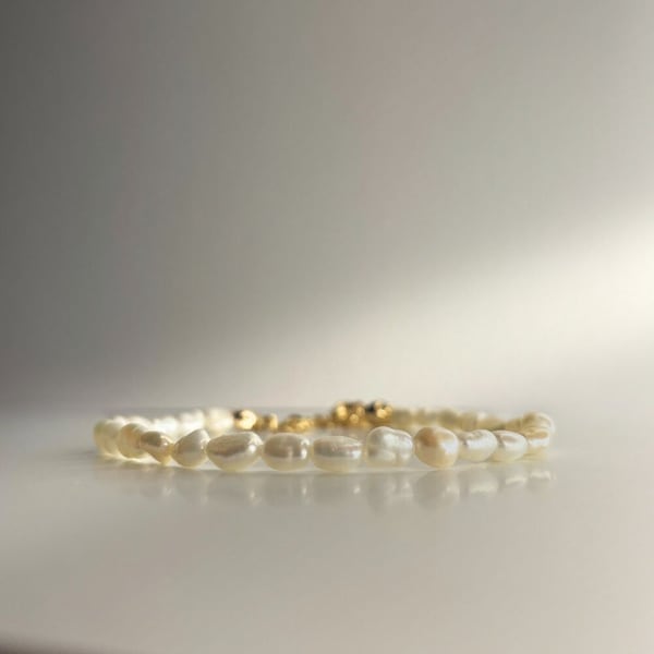 Freshwater Pearl Bracelet main image 1