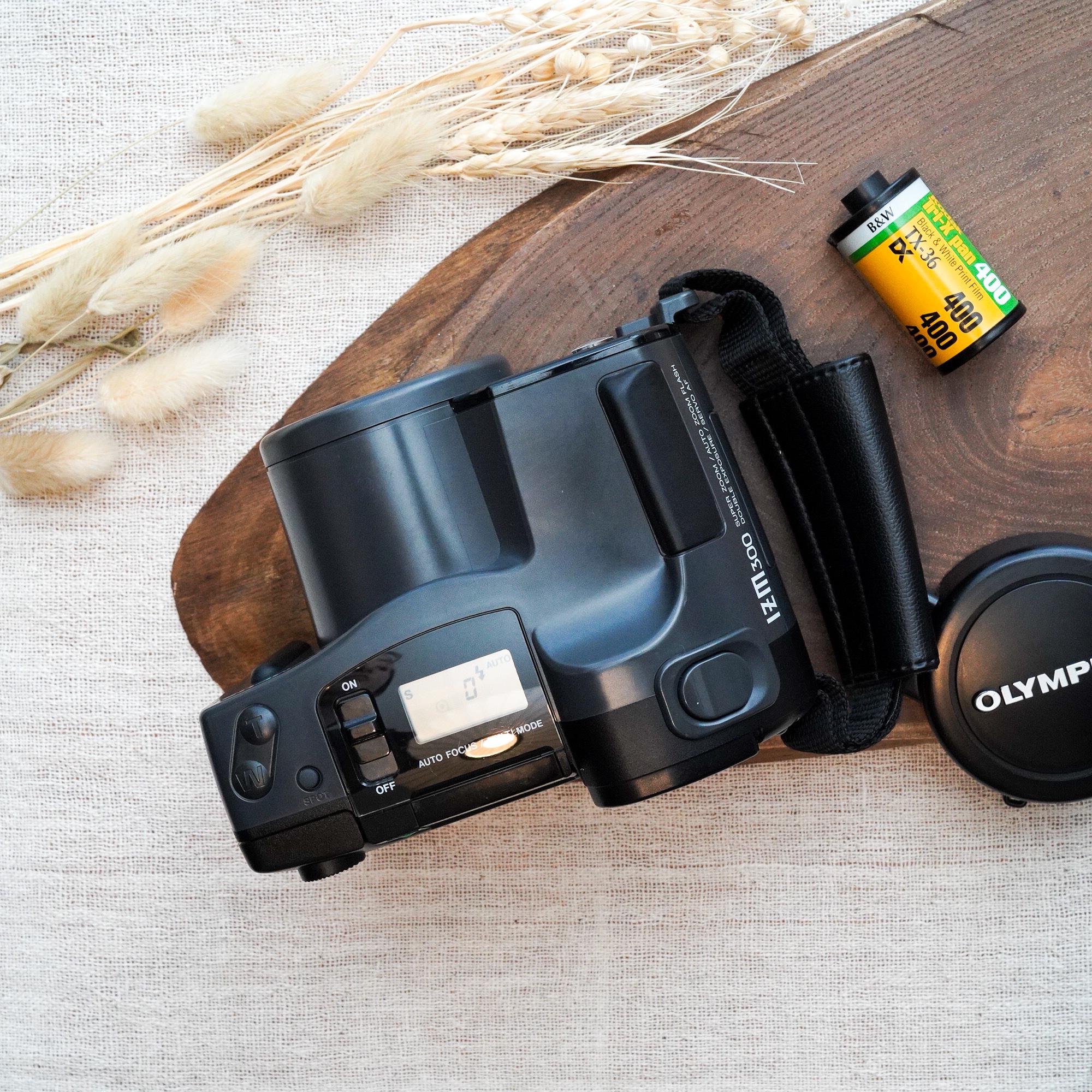 フィルムカメラ OLYMPUS IZM300 Olympus IZM 300 Film Camera – Compact Bridge Camera, Batteries