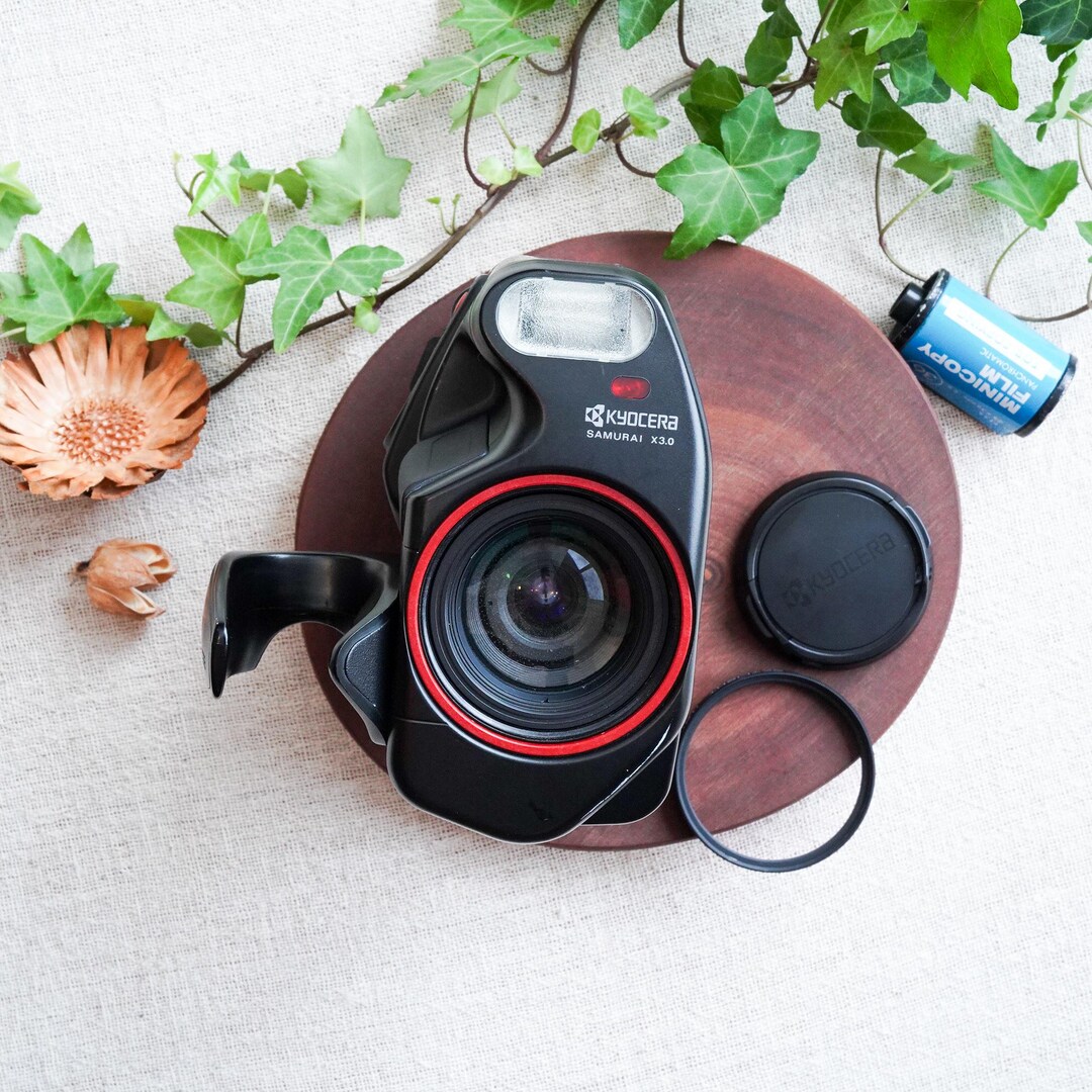 KYOCERA SAMURAI X3.0 / ZOOM LENS f=25mm-75mm 1:3.5-4.3 コンパクト