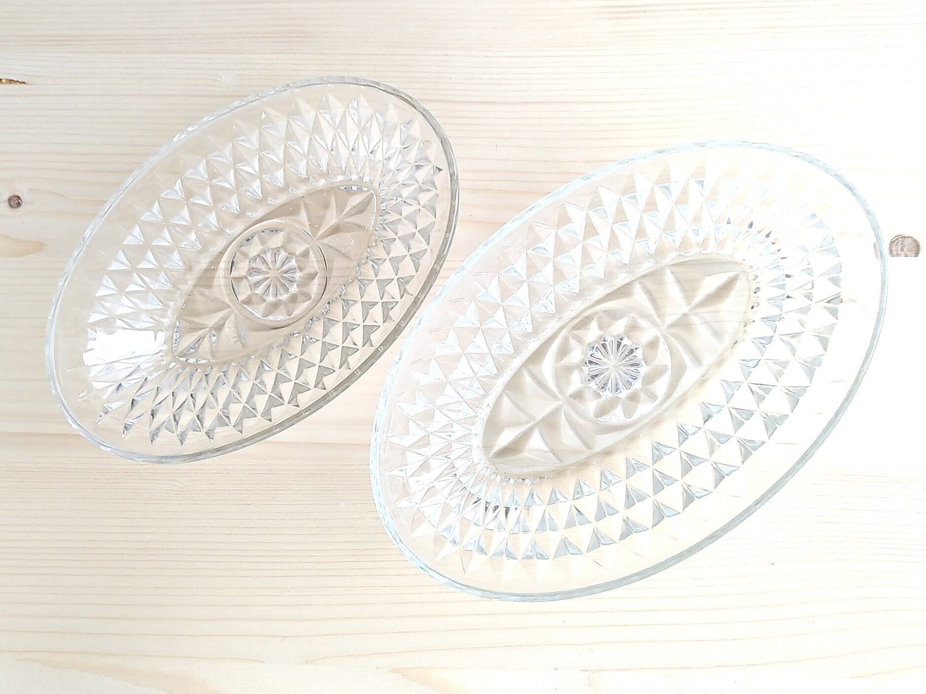 2 Raviers en Verre Ciselé Vintage Vereco France - Petits Plats de Service, Ramequins, Bols Apéritif 