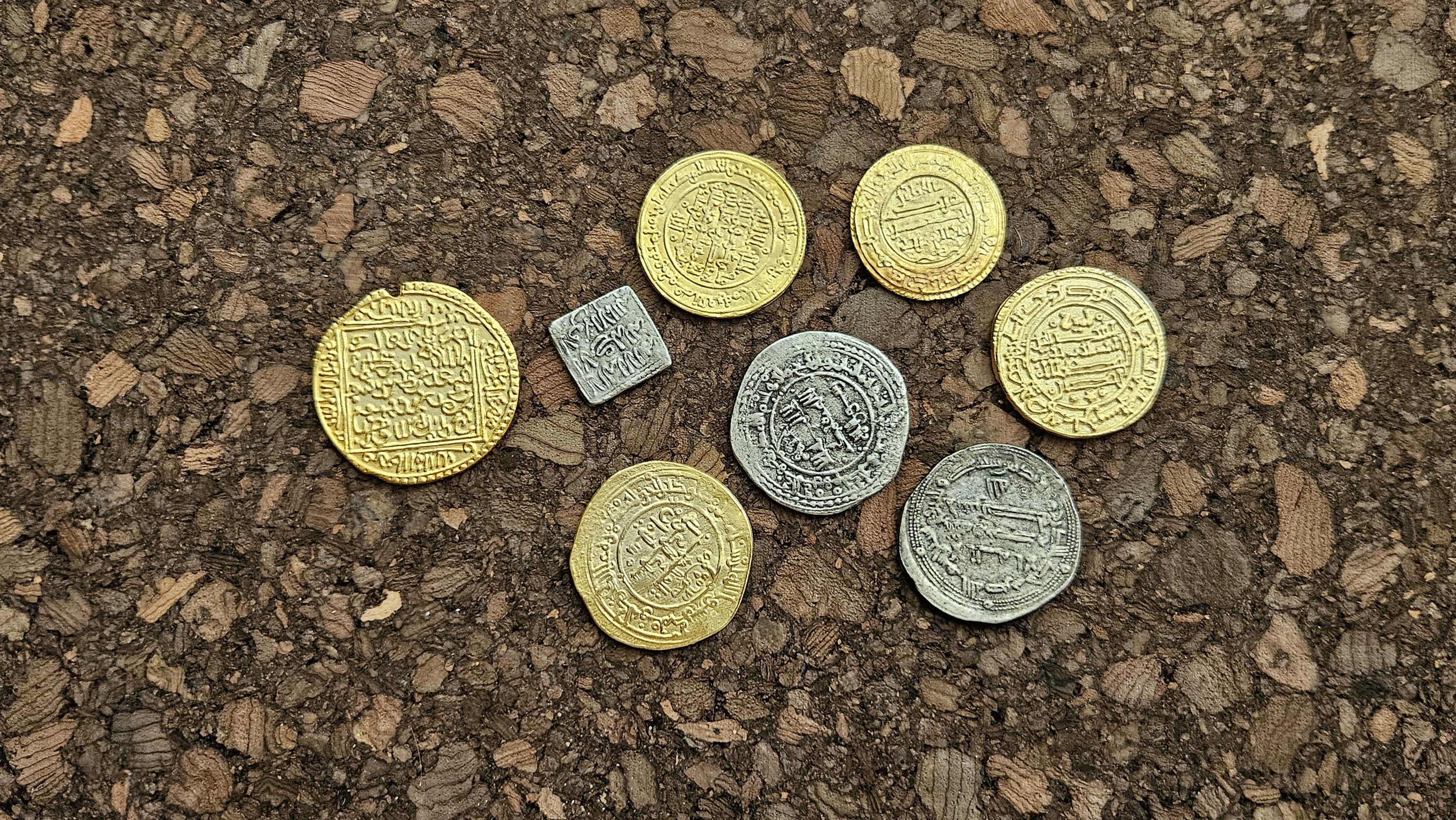 古いスペインのコインのロット - 彼への贈り物に最適なユニークなコレクターズコイン - ギフトコイン - 父親への贈り物 -  希少なスペインのアラビアコインコレクション