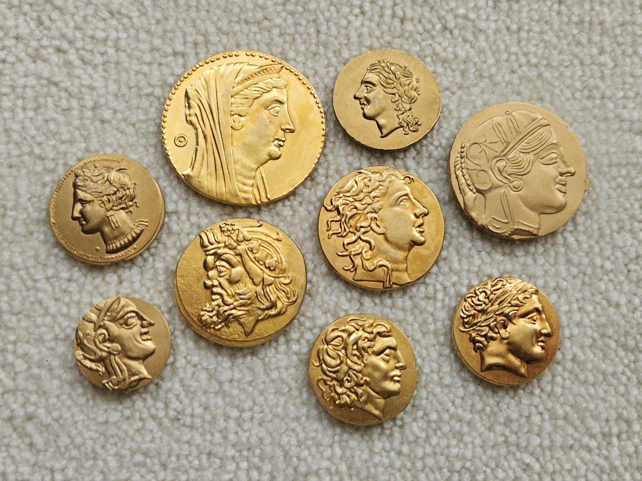 非常に希少な古代ギリシャのドラクマ硬貨9枚セット、金メッキ