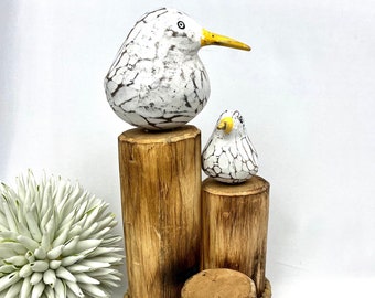 Two seagulls (mother/child) on dolphin, bollard, sandpiper, seagulls, garden decoration, decoration, wooden seagull seagull,