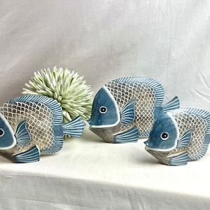 Fisch aus Holz, in drei Größen, Fisch, in Shabby-Look, Maritime Deko,  Holzfisch, Gartendeko, Dekoration, Meerfisch, blau grau schlamm M