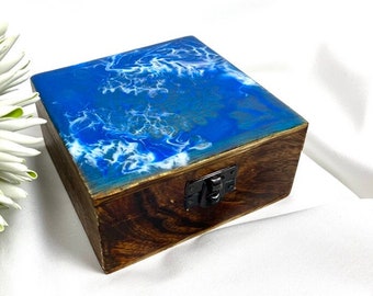 Resin storage box / Mango wood / Unique piece, beach, sea, waves, epoxy resin, resin, waves, epoxy, jewelry box, jewelry case
