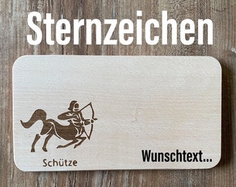 Sternzeichen Frühstücksbrett, mit Wunschtext / Buchenholz personalisierbar, Steinbock, Schütze, Wassermann, Waage, Skorpion, Fische