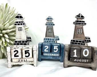 Leuchtturm Kalender Holz  Shabby Look nachhaltig in 3 Farben immerwährender Dauerkalender ewiger Würfelkalender Holzkalender Tischkalender