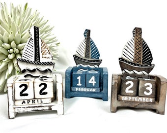 Sailboat Calendar, Wooden, Shabby Chic Look, Sustainable, Available in 3 Colors, Perpetual Calendar, Cube Calendar, Wooden Calendar, Desk Calendar