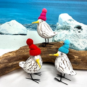 Seagull with cap, on metal feet, sandpiper, seagulls, garden decoration, decoration, wooden seagull,