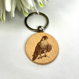 Falcon keychain wood with desired text, personalizable, birds, kestrel, bird of prey, griffin, hawk, bird of prey