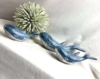 Wooden humpback whale, in three sizes, shabby chic style, whale, fish, wooden decoration, nautical decoration, wooden fish, garden decoration, decoration, beach, sea