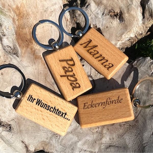 Wood keychain with text of your choice, personalisable