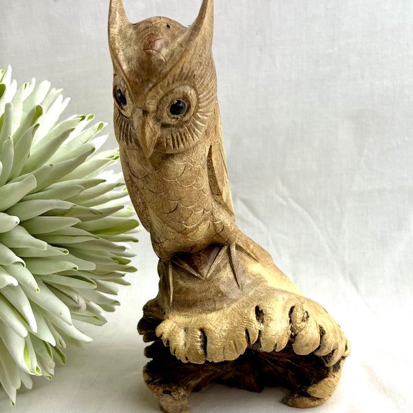 Owl made of parasite wood, wooden owl, handmade sculpture, elaborately carved owl figure, Jampinis wood, decoration, unique