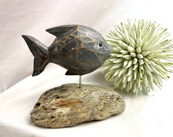 Fish on driftwood, wooden fish, sandpipers, seagulls, garden decoration, decoration, seagull, beach, sea