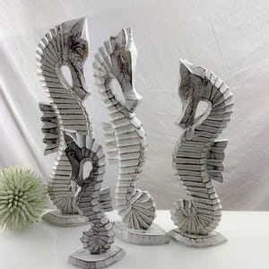 Wooden seahorse in four sizes, maritime decoration, garden decoration, decoration, seahorse, wooden seahorse