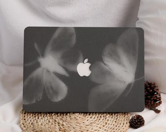Psychedelic Butterfly Black White MacBook Protective Case Laptop Cover for 2026 Neo 13 Air 15/13/11 Mac Pro 13/14/15/16 inch M5 M4 M3 M2 M1