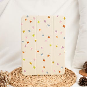 Söta stjärnor Enkelt iPad-skal med pennhållare för 2026 New Air 8/7/6/5/4:e 11" 13" iPad 11/10/9/8 Gen A16 iPad Pro M5 iPad Mini 6/7-fodral