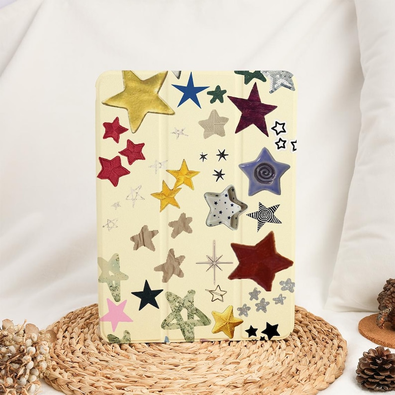 Retro Star Pattern iPad Case with Pencil Holder for 2024 Air 6 4/5 10.9" iPad 10 Gen 7/8/9 10.2" iPad Pro 11" 12.9'' 13" iPad Mini 6/7 Cover image 1