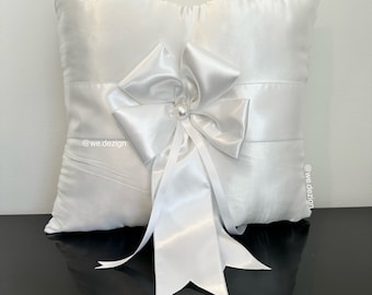 White Bearer Pillow - Page Boy Pillow - Wedding Ring Pillow