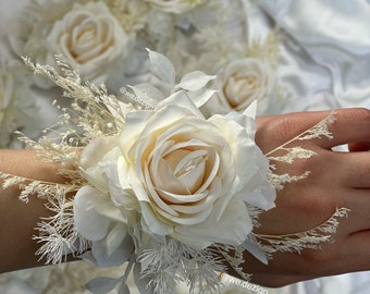 Ivory Wrist Corsages/Corsages/Wedding Corsages/Dry Flower Corsages/Ladies Corsages/Pampas Grass Corsages/Flower Bracelet/Handmade Corsages