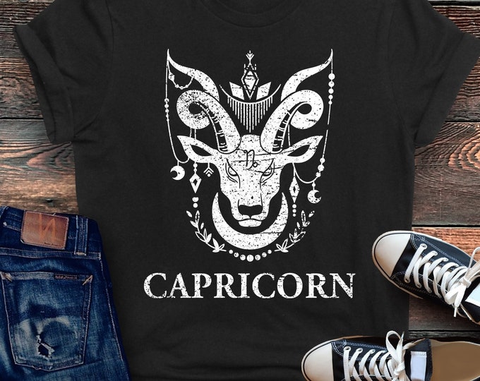 Capricorn Moon Phase Shirt, Gift for Capricorn, Capricorn Birthday, Capricorn Zodiac, Horoscope Clothing, Zodiac Sign Shirt, Witchy Zodiac